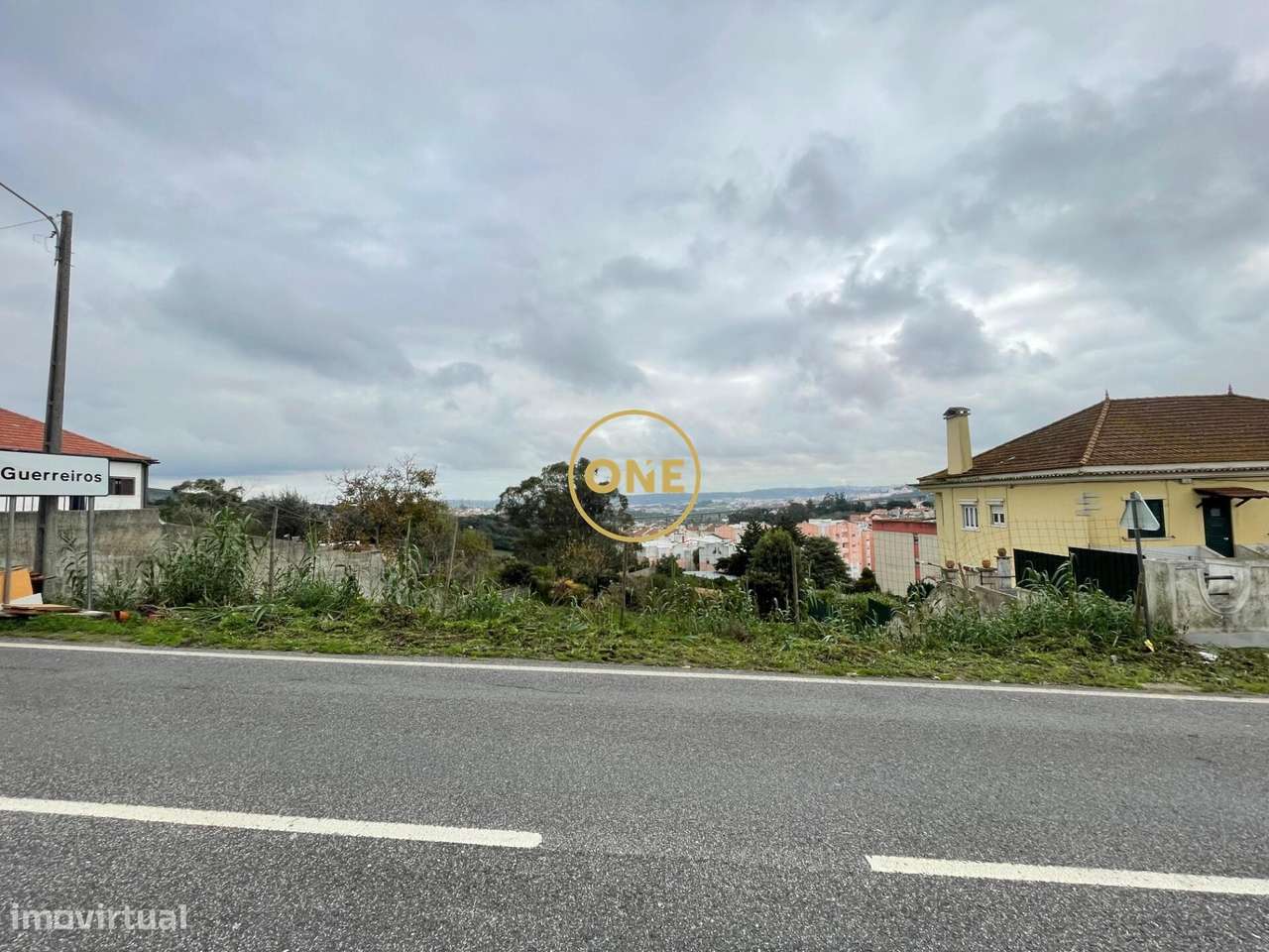 Terreno Urbano de 407m2 para Construção em Guerreiros, Loures - Grande imagem: 4/16