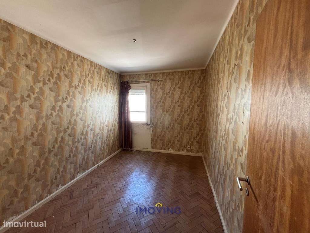 Apartamento T2 totalmente remodelado no Alto de Seixalinho, Barreiro-15