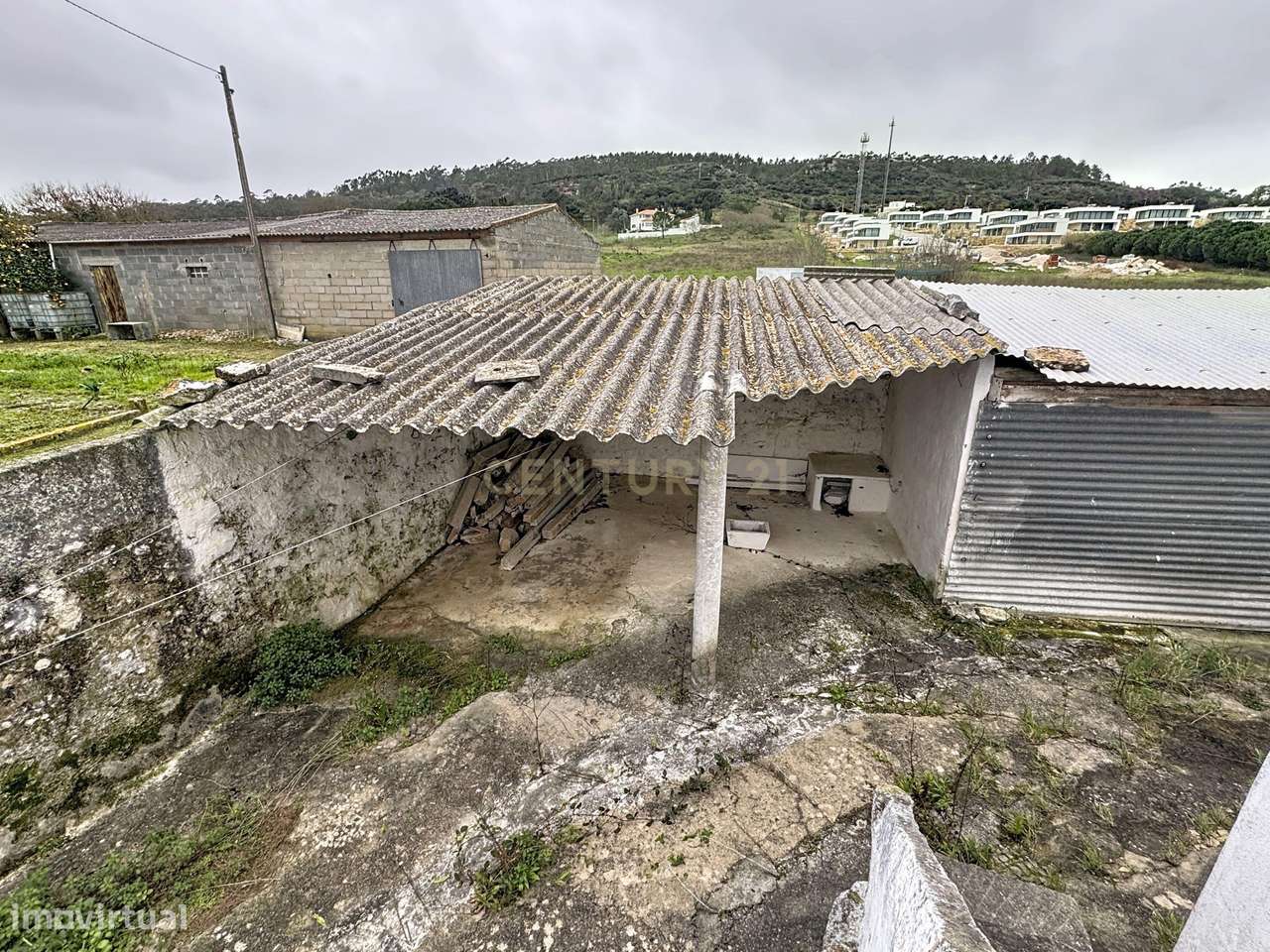 Oportunidade de Renovação em Famalicão – Nazaré | 135.000€-17