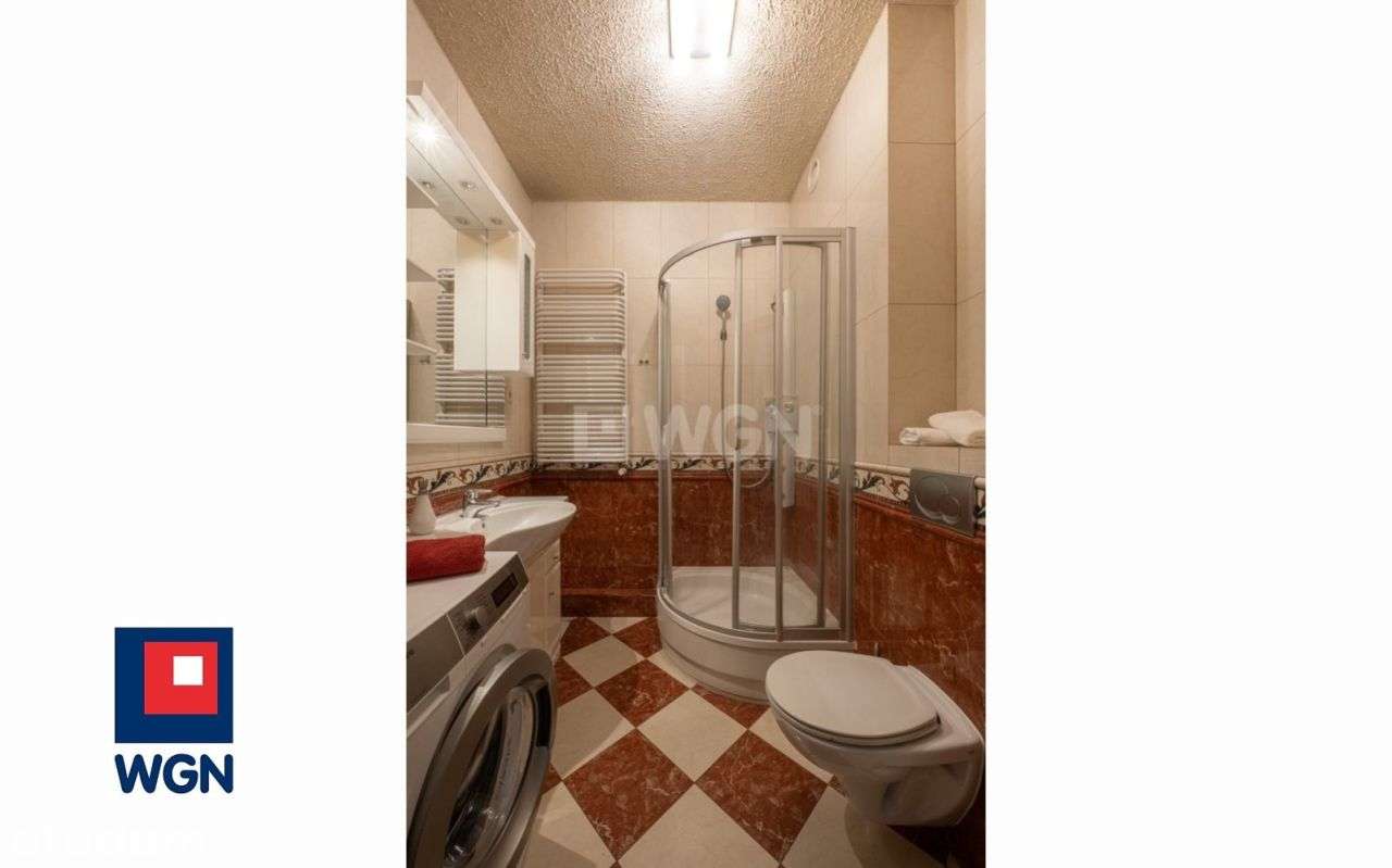 2 pokoje, oddzielna kuchnia, komórka, garaż, metro-9