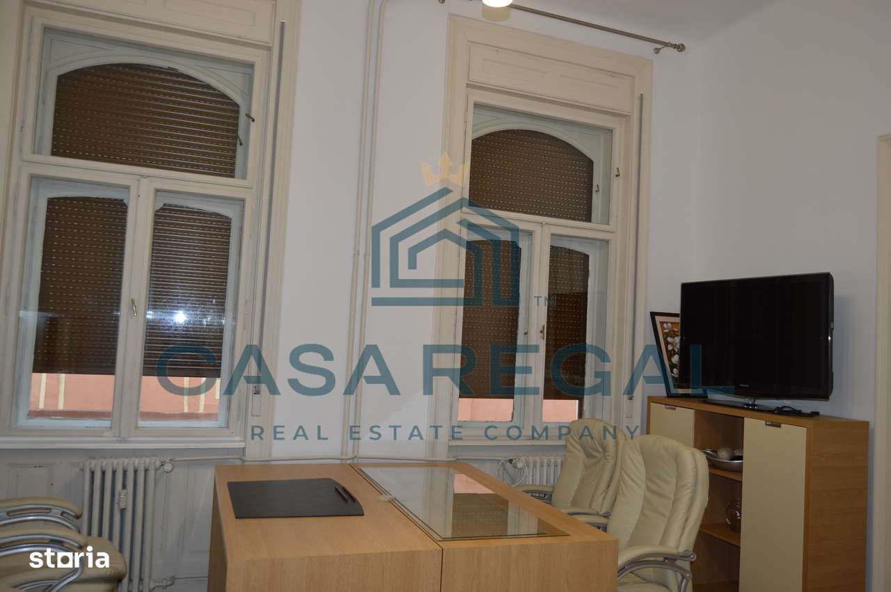 Apartament cu 2 camere ultracentral - Imagine principală: 4/10