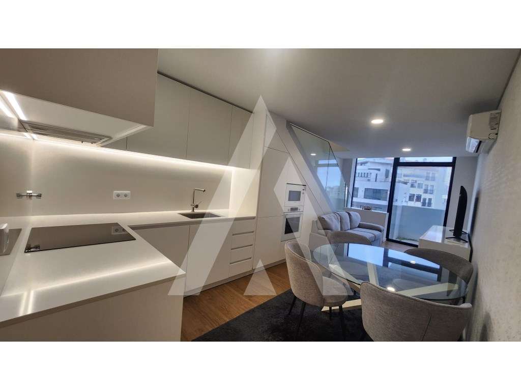 Apartamento T2 Duplex Mobilado na Av. Dr. Lourenço Peixinho - Grande imagem: 4/27