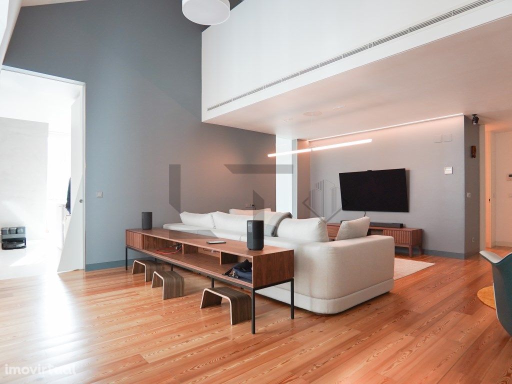 Apartamento T1 Duplex de Luxo com Garagem e Terraço para ...