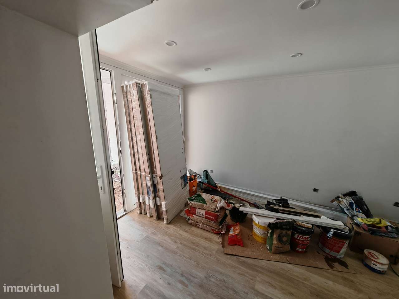 Moradia T3 com Jardim - Zona Tranquila - Grande imagem: 5/26