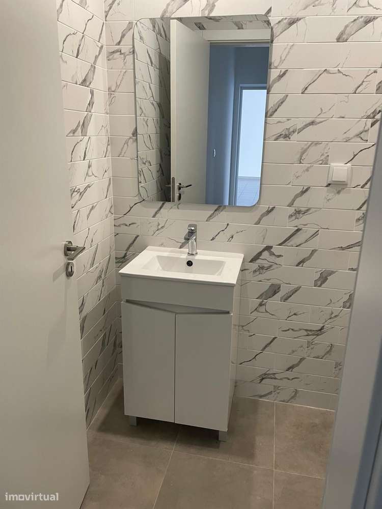 Moradia T3 Geminada - Estradas das Machadas - Totalmente Renovada-11