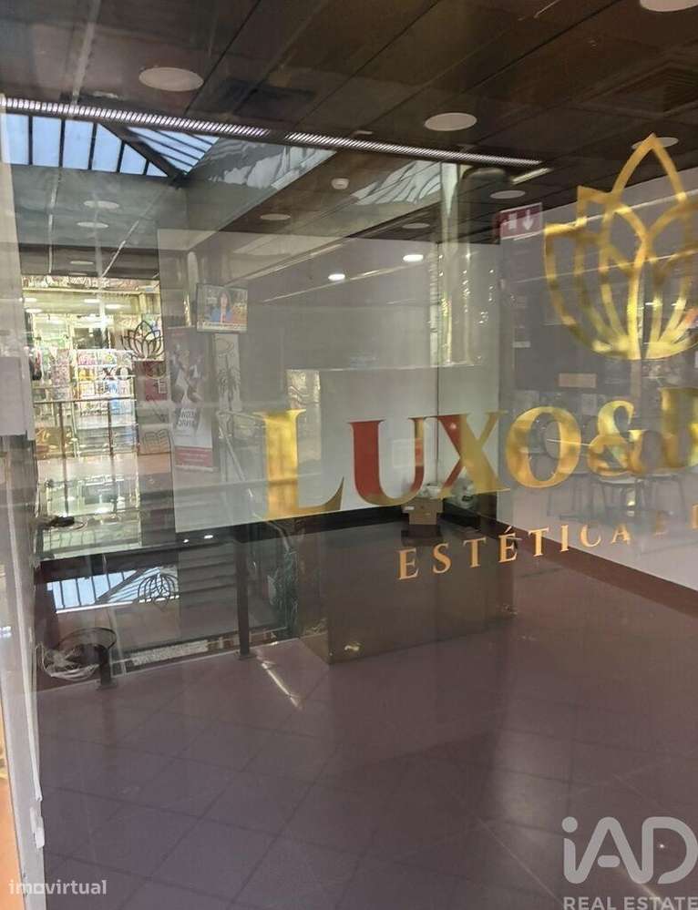 Loja / Estabelecimento Comercial em Benfica de 20,00 m2 - Grande imagem: 2/4