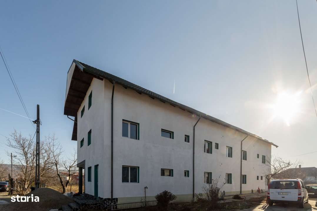 Proprietate cu potential pentru azil sau centru de ingrijire - Imagine principală: 3/15