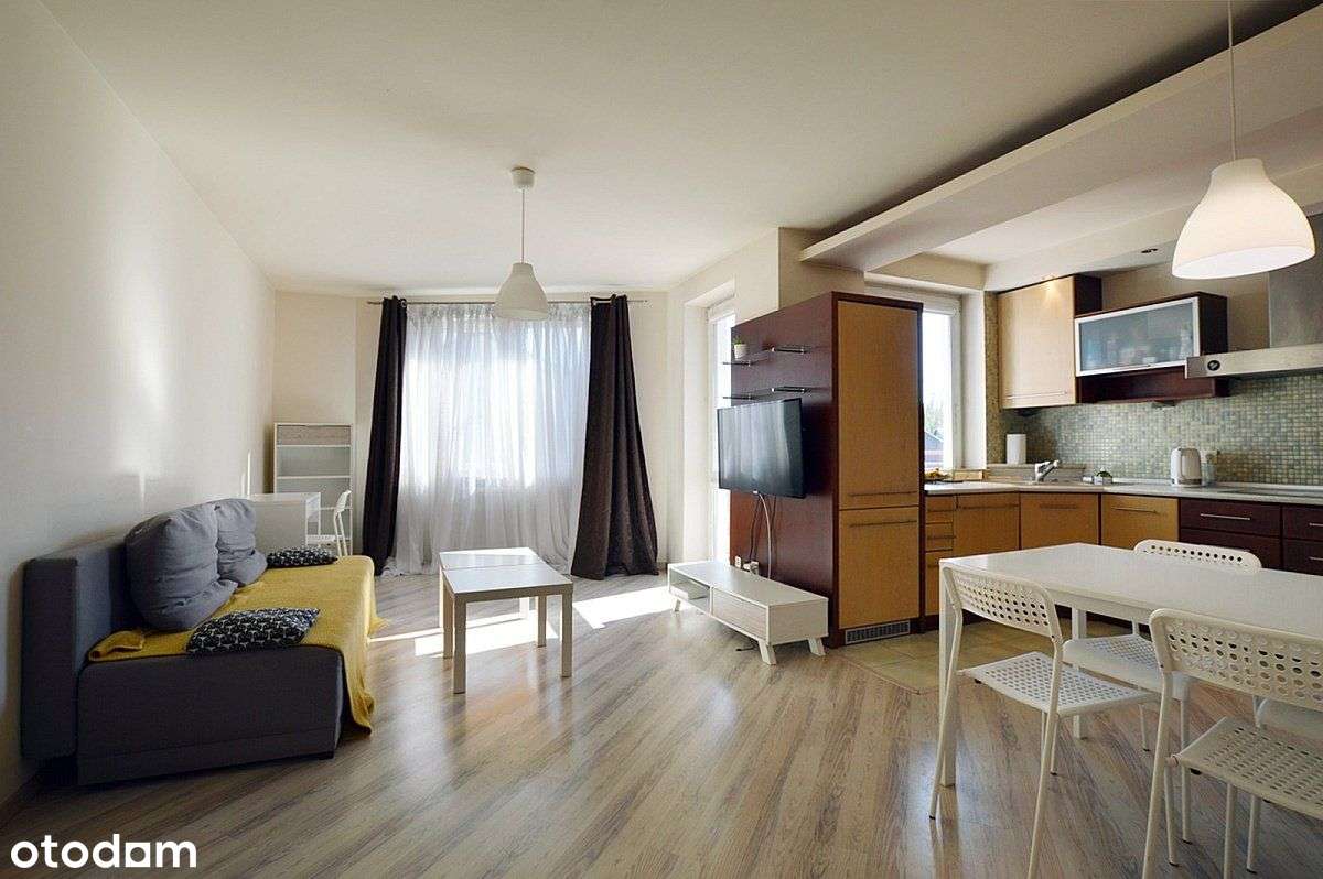3 pokoje (salon + 2 sypialnie), blisko do Um i Cen