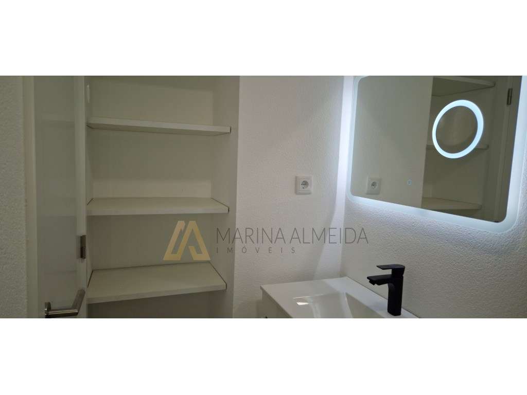 Moradia térrea T1+1 totalmente remodelada de raiz, acabamentos mode...-10