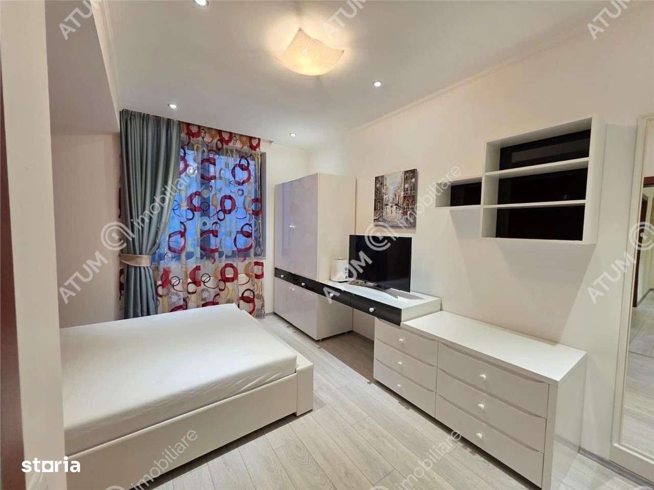 Casa 4 camere 3 bai terasa si teren 250 mp zona Octavian Goga Selimbar-10