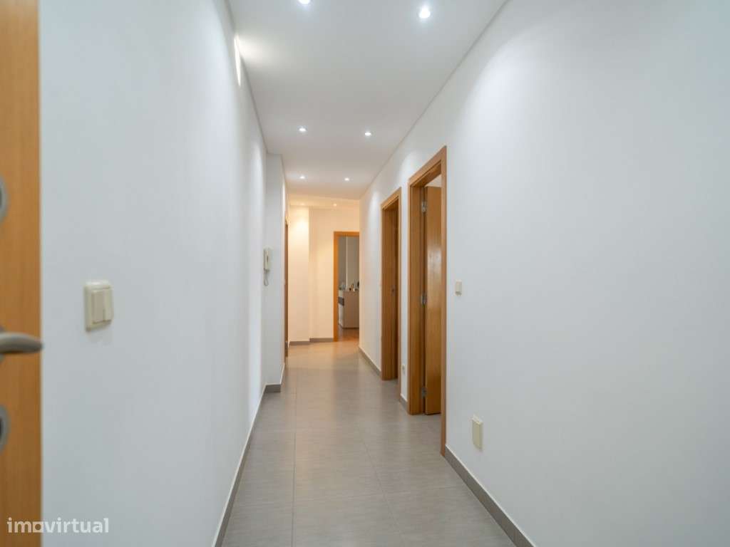 Apartamento T3 de excelentes àreas numa zona residencial calma da N...-27