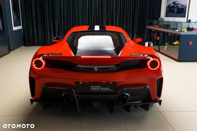 Ferrari 488 Pista - 10