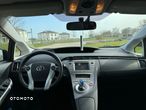 Toyota Prius (Hybrid) Comfort - 8