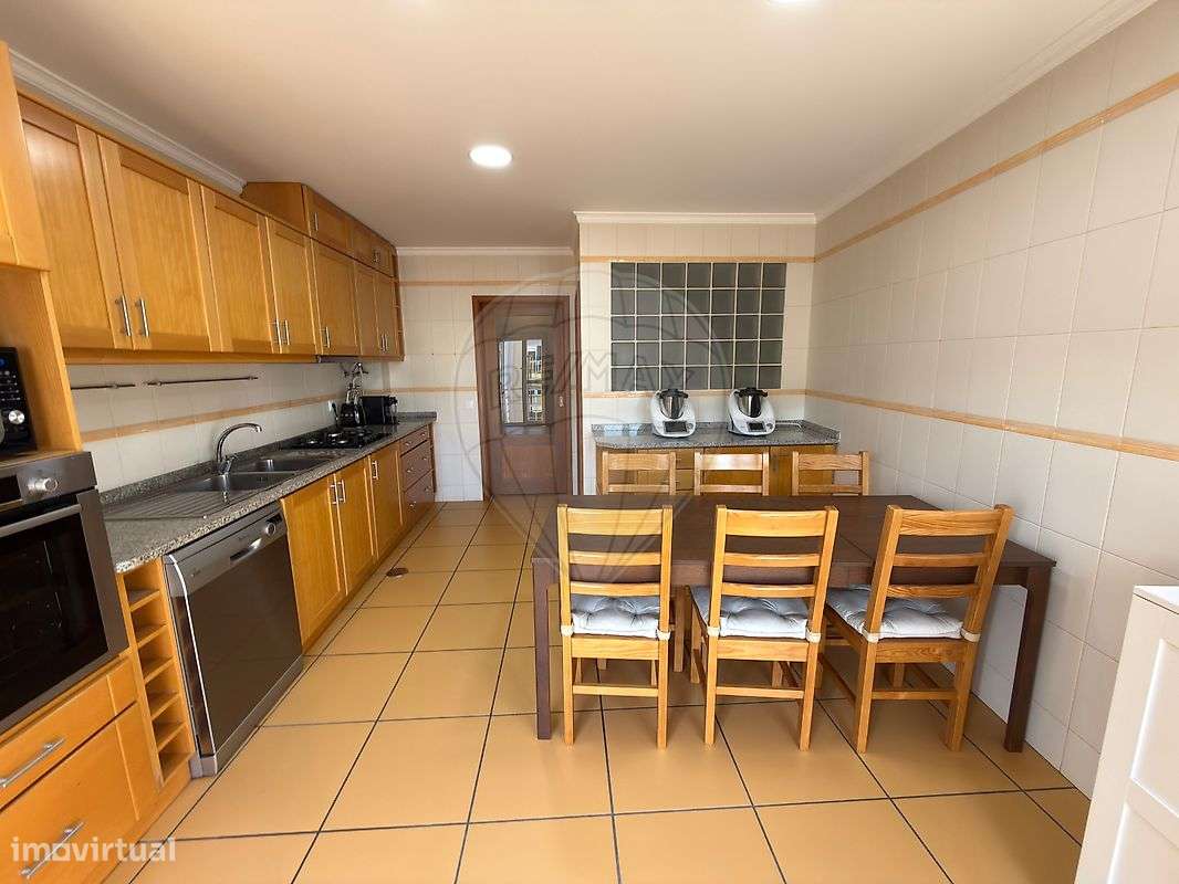 Apartamento T4 para venda - Grande imagem: 5/19