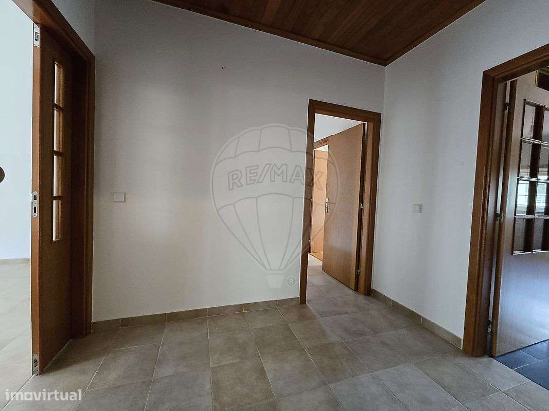 Apartamento T3 para arrendamento - Grande imagem: 2/17