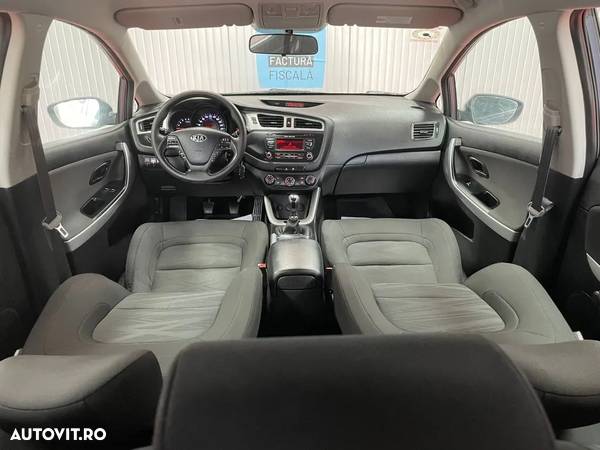 Kia Ceed - 4