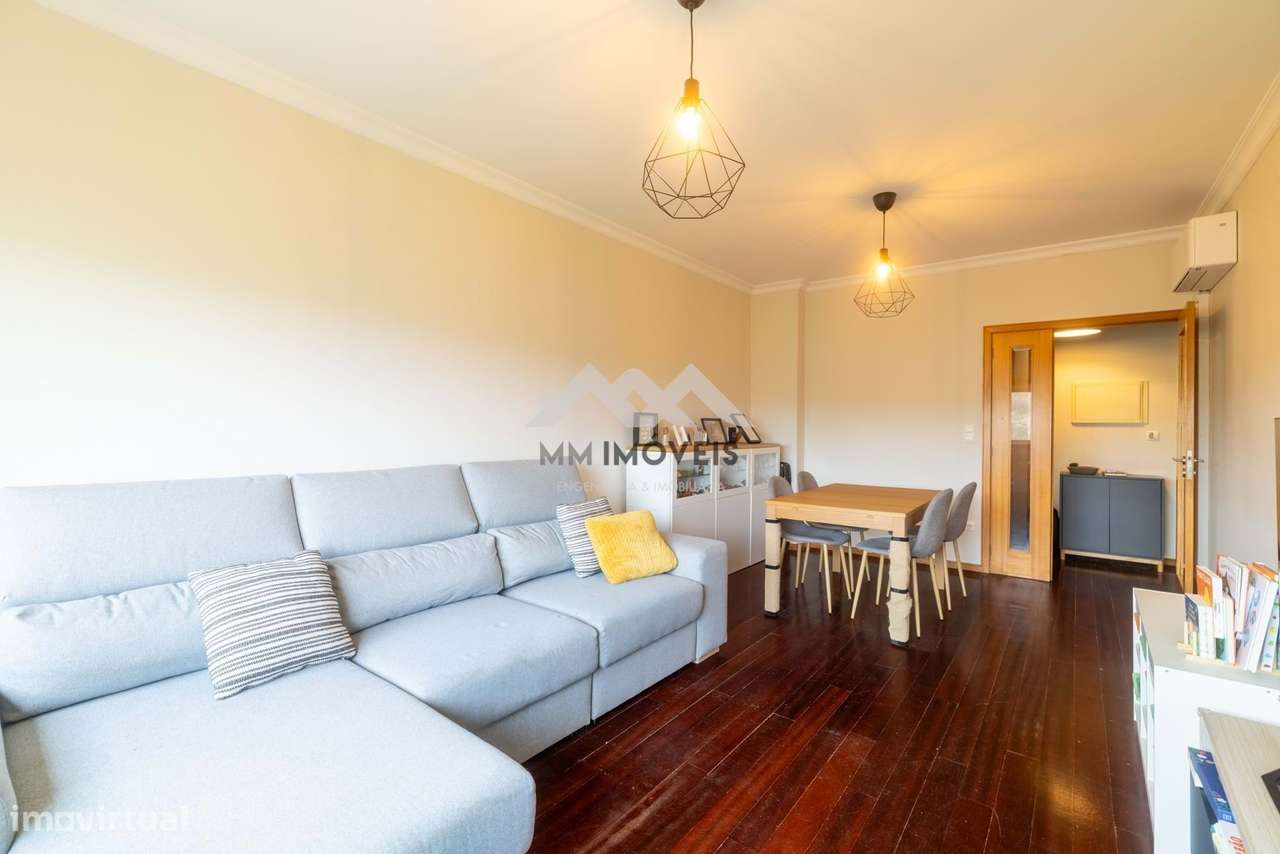 Apartamento T2 | Valongo | Vistas Desafogadas | Varanda | AC | Lugar d - Grande imagem: 3/27