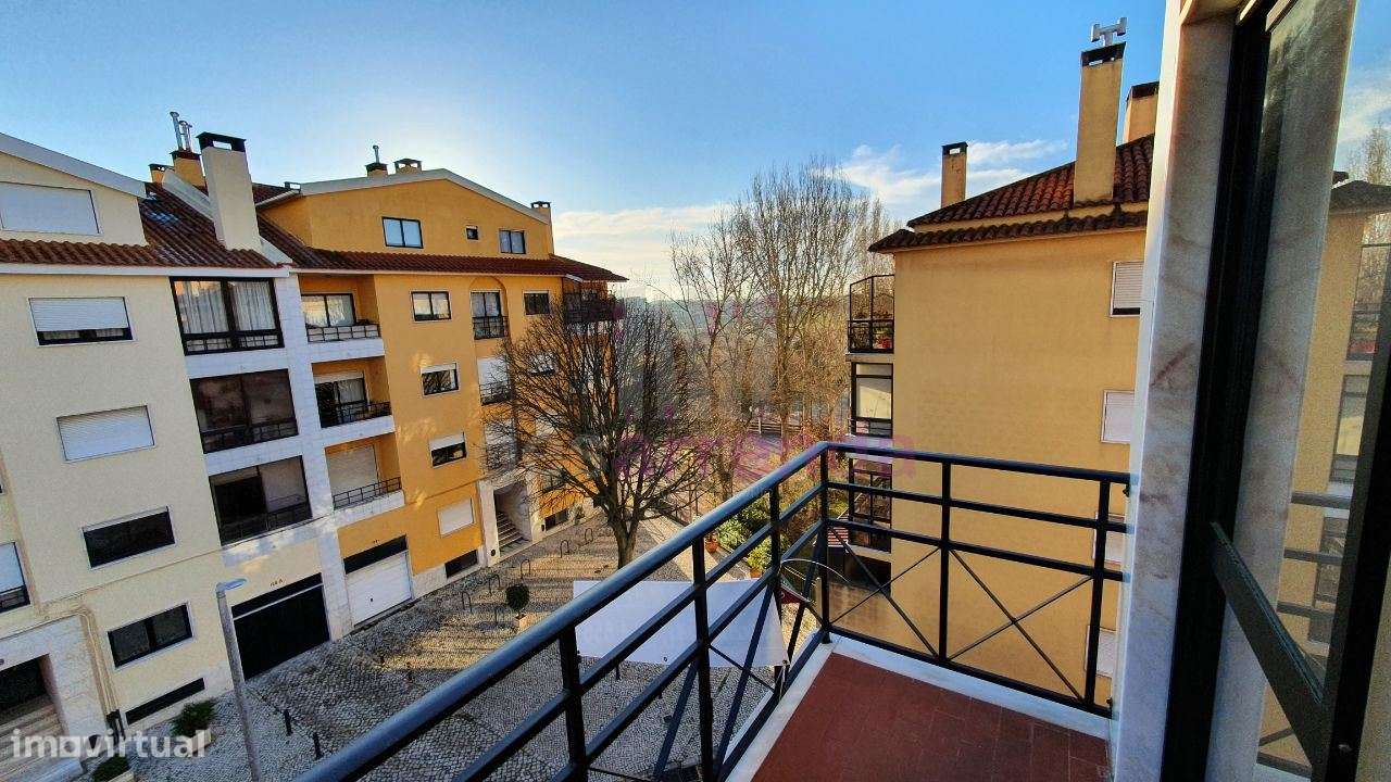 213R | Apartamento T2 duplex para arrendamento em Carcavelos - Grande imagem: 5/16