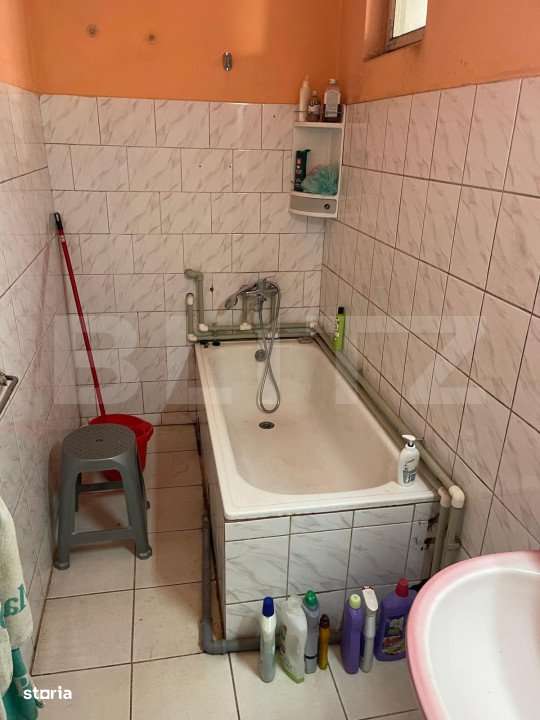 Casa de vanzare in suprafat utila de 100 mp si 1400 mp teren - Imagine principală: 5/10