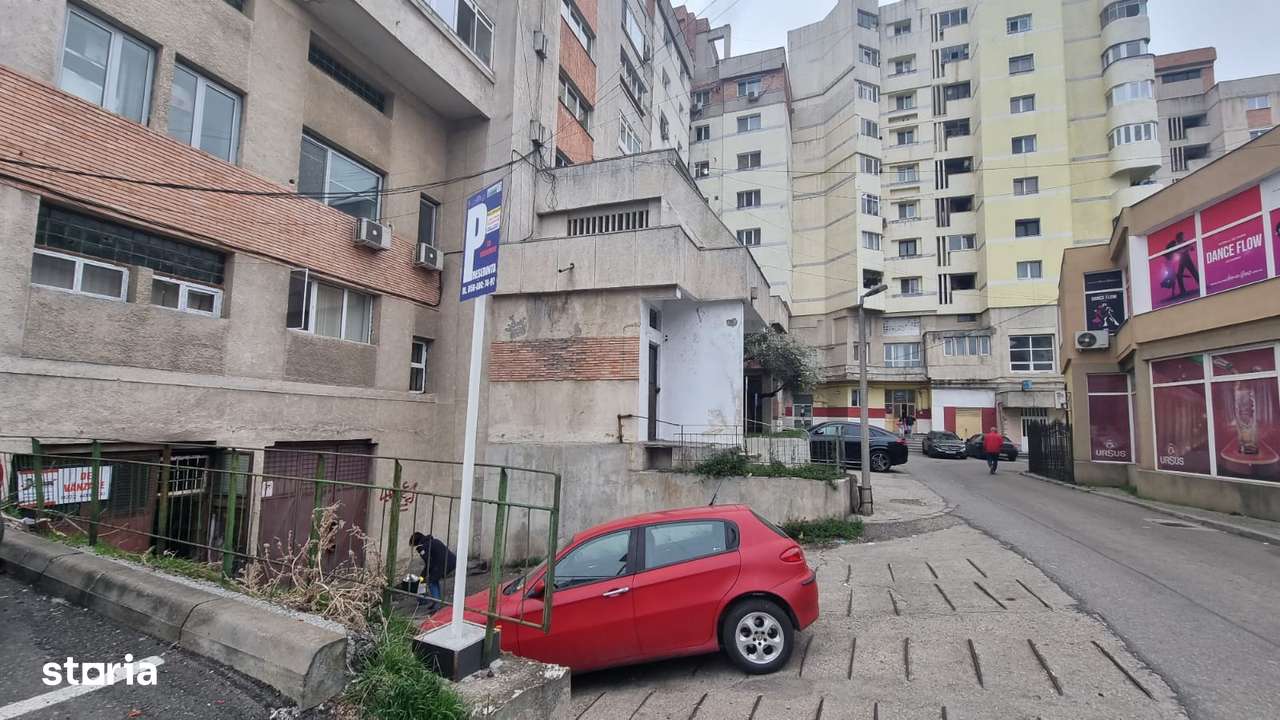 Vand garaj ultracentral, situat la demisol, Pitesti - Imagine principală: 4/11