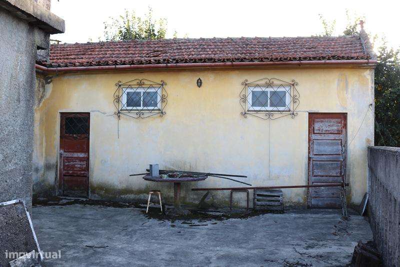 Propriedade c/ 1.800 m2 com  5  artigos urbanos em S. Vicente - Braga-10