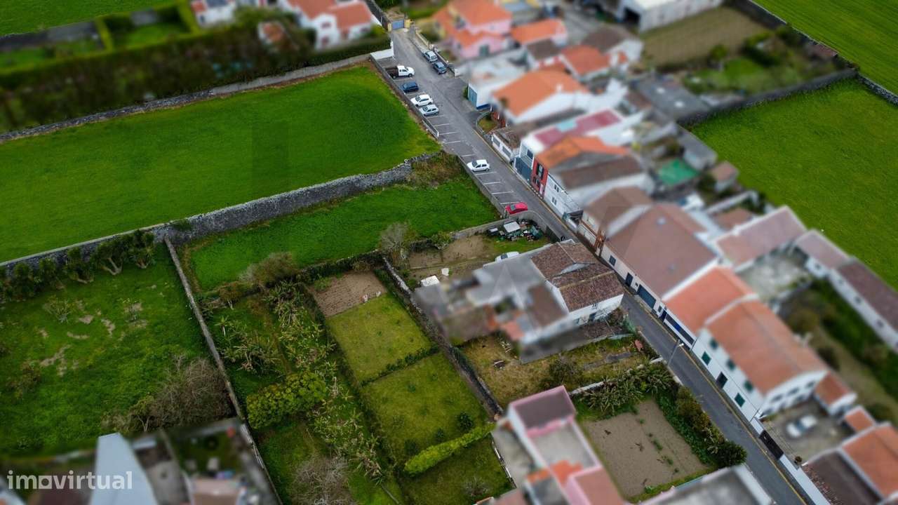 Terreno Urbano, localizado nos Arrifes, concelho de Ponta Delgada-9