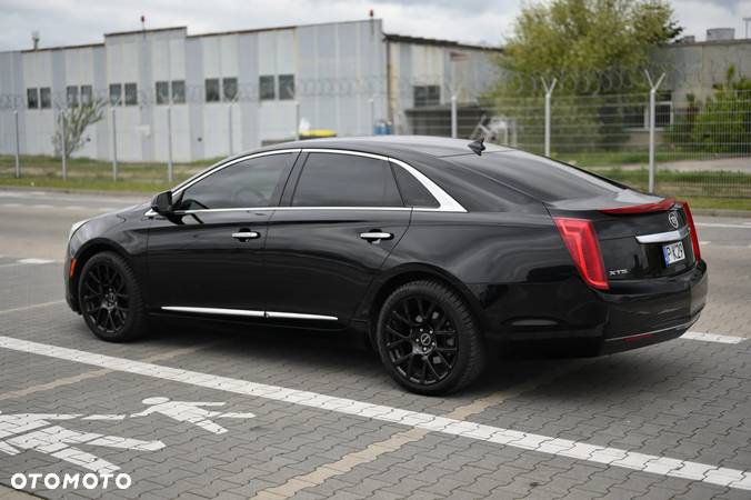 Cadillac XTS - 5