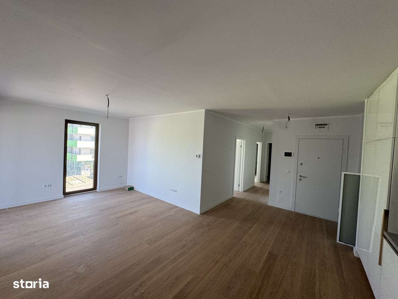 Apartament 3 camere la KFC mall-5