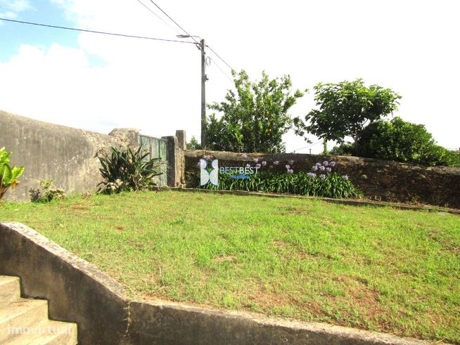 DUAS MORADIAS PARA RESTAURO,MAIS  TERRENO ( 3 ART.MATRICIAIS ),JUNTO C-1