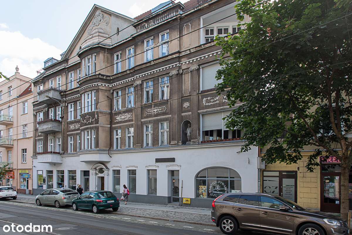 Lokal na parterze z dużymi witrynami w zabytkowej kamienicy + ogródek - Pełny obrazek: 4/18