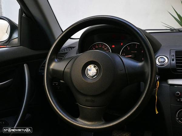 BMW 118 dA - 18