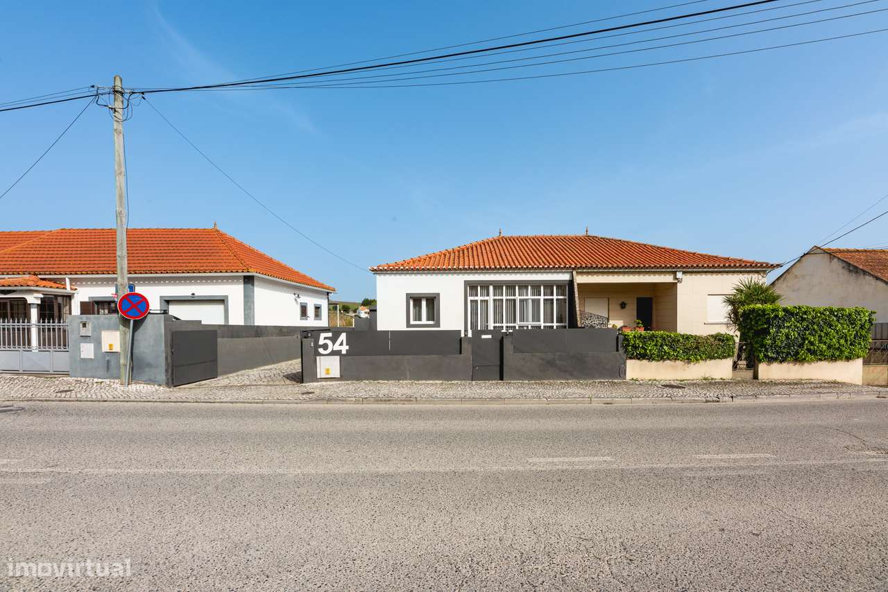 MORADIA T3 TRANSFORMADA EM T2 | GARAGEM | 221M2 | ARRUDA DOS VINHOS-5