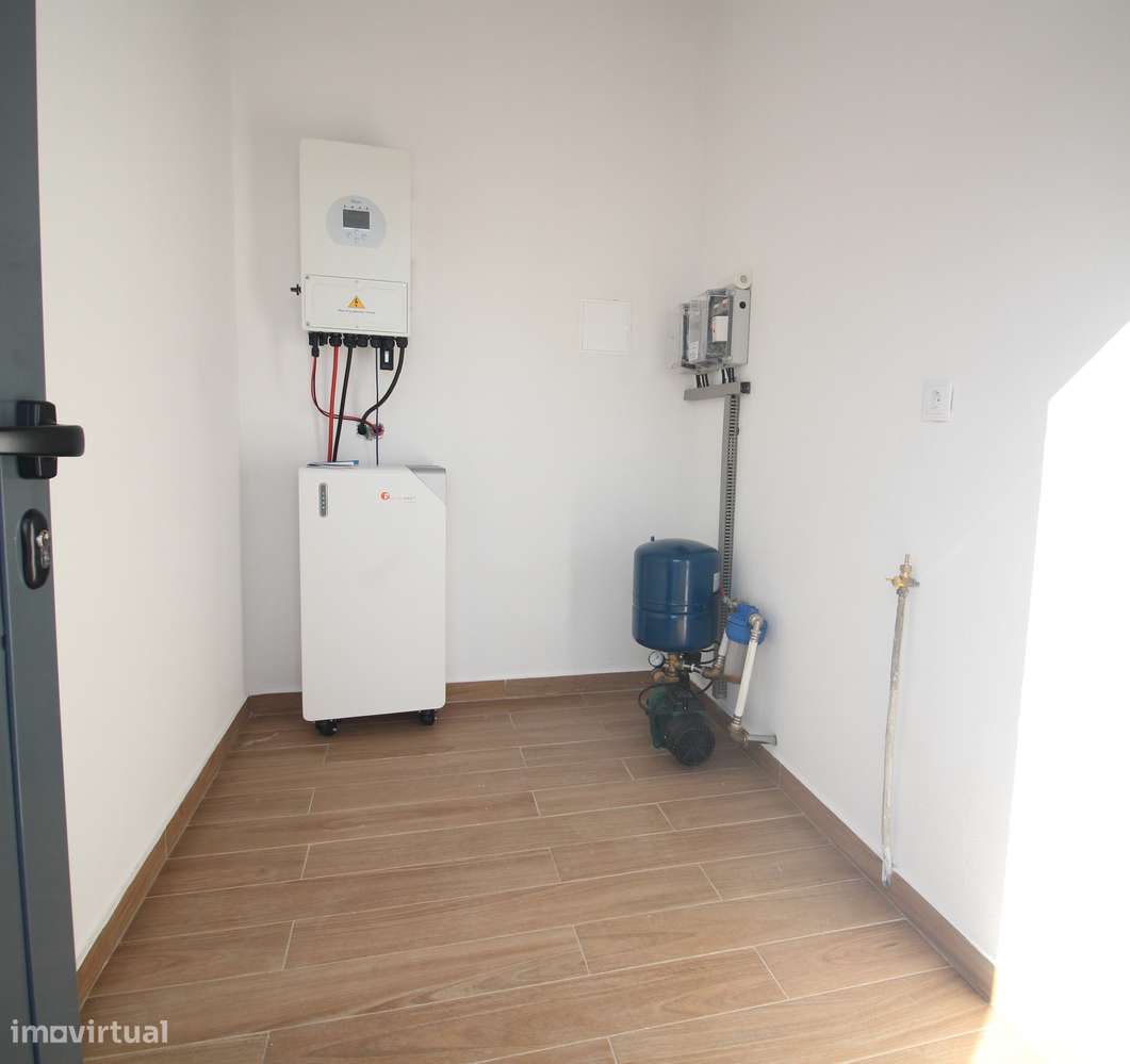 Moradia Térrea Isolada T3 Nova em lote de 340m2 em Fernão Ferro-24