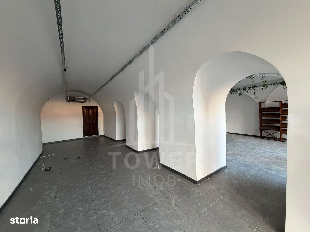 Spațiu comercial ULTRACENTRAL de închiriat – 195 mp - Imagine principală: 3/6