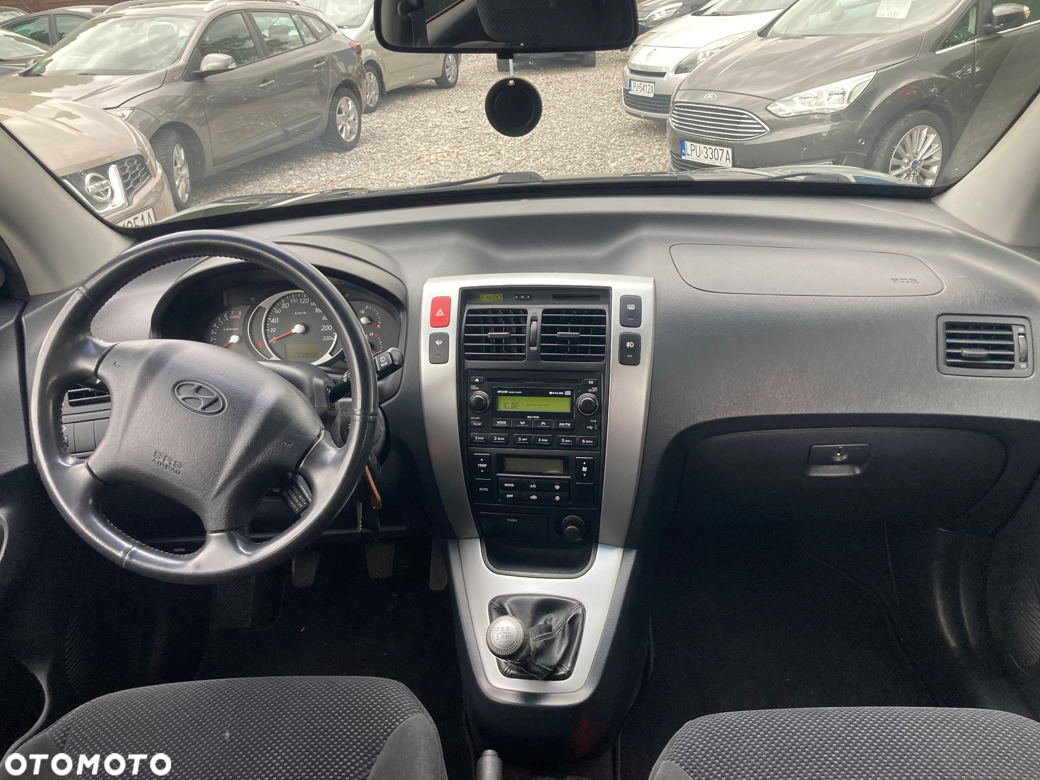 Hyundai Tucson 2.0 Active / Style - 12