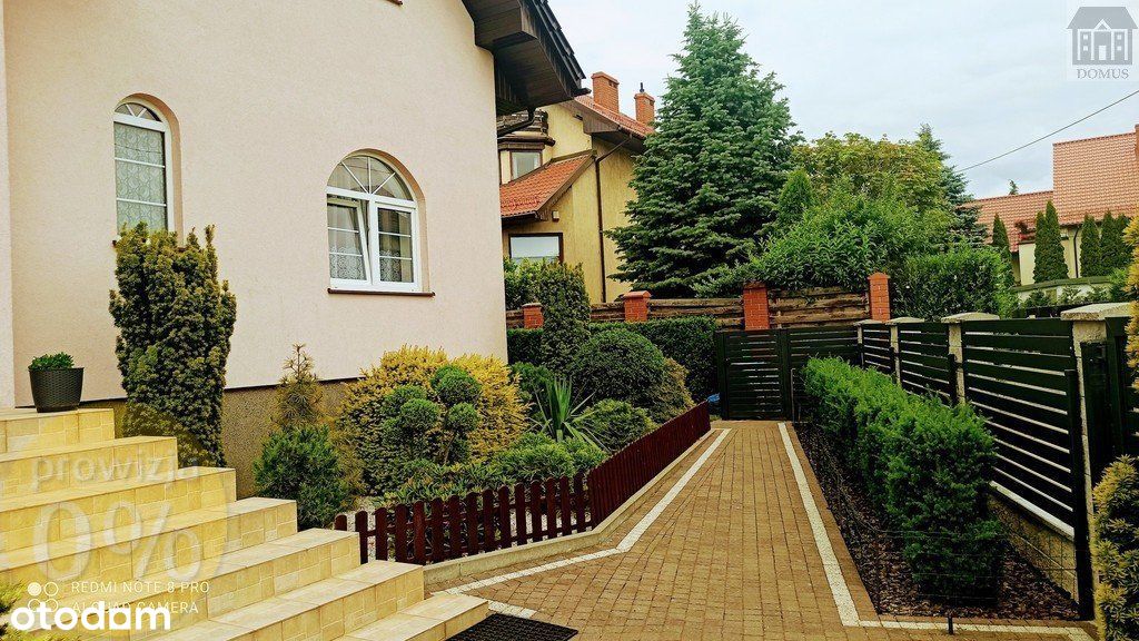 Przepiękny dom wolnostojący w centrum Osowy