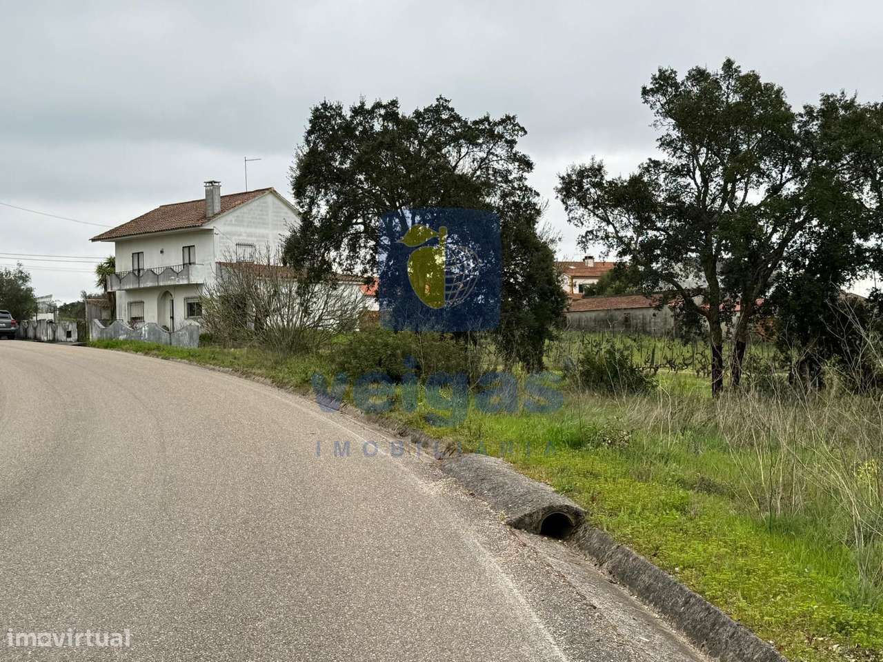 Moradia T6 com Vista Campo em Averangel, Castelo do Bode, Tomar-1