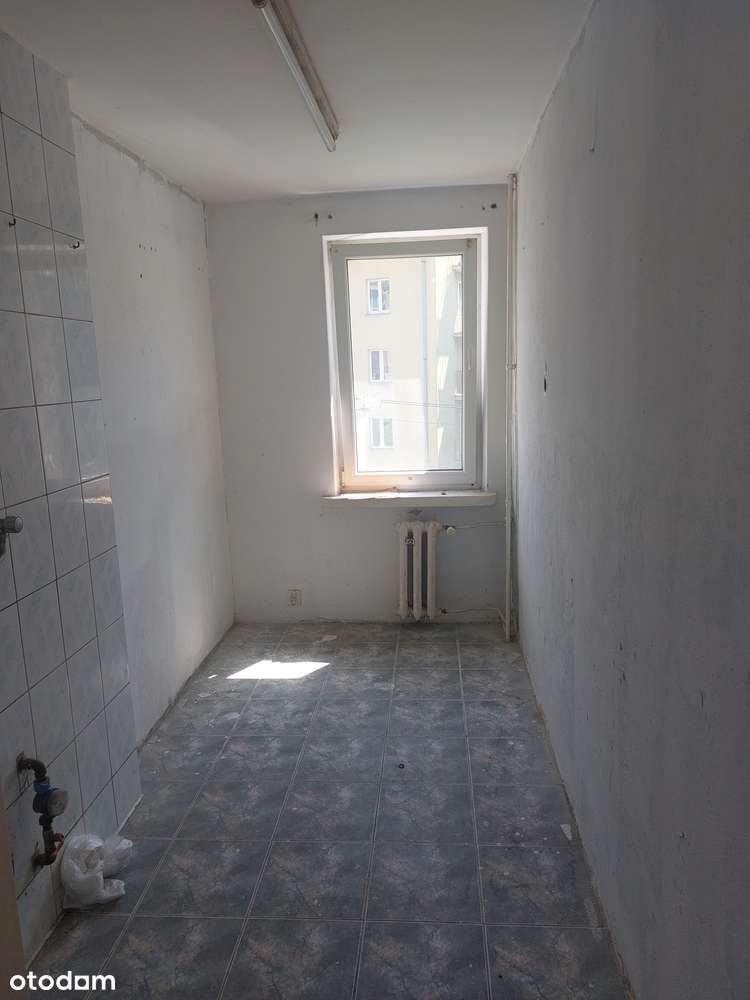 Słoneczne trzy pokojowe mieszkanie na drugim piętrze-3