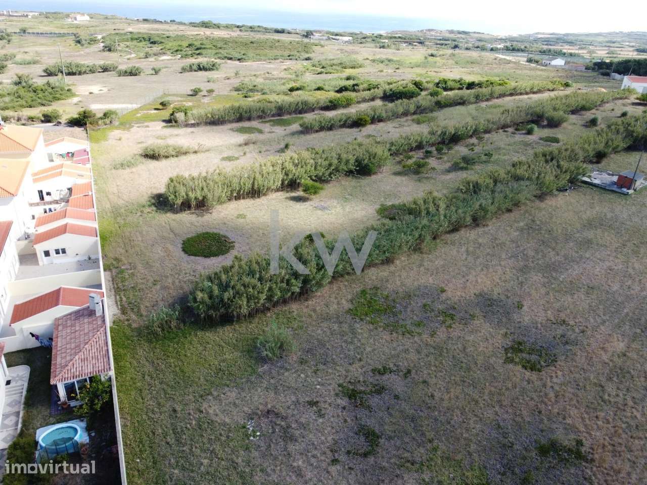 Terreno com 6608m2 e PIP Aprovado para 17 Moradias em Ferrel, Peniche - Grande imagem: 2/14