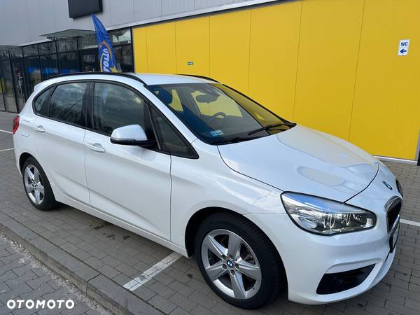 BMW Seria 2 216d - 4