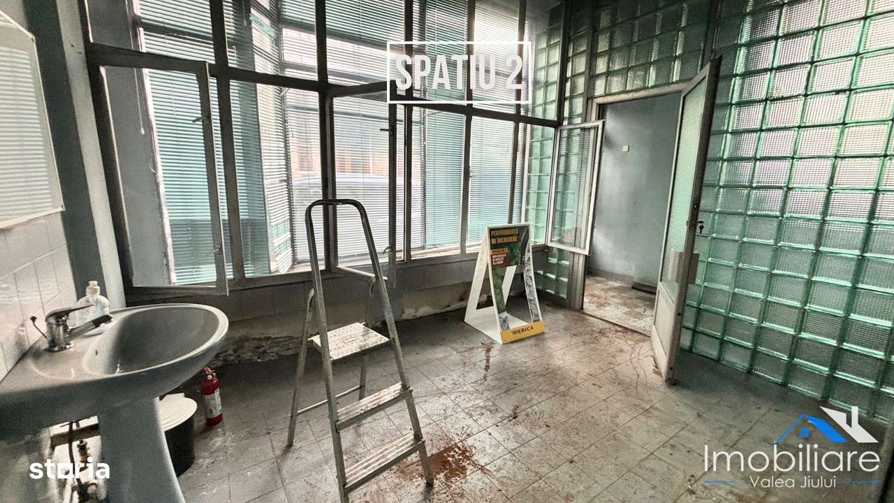 Spațiu comercial – închiriere / vânzare – Petroșani - Imagine principală: 5/7