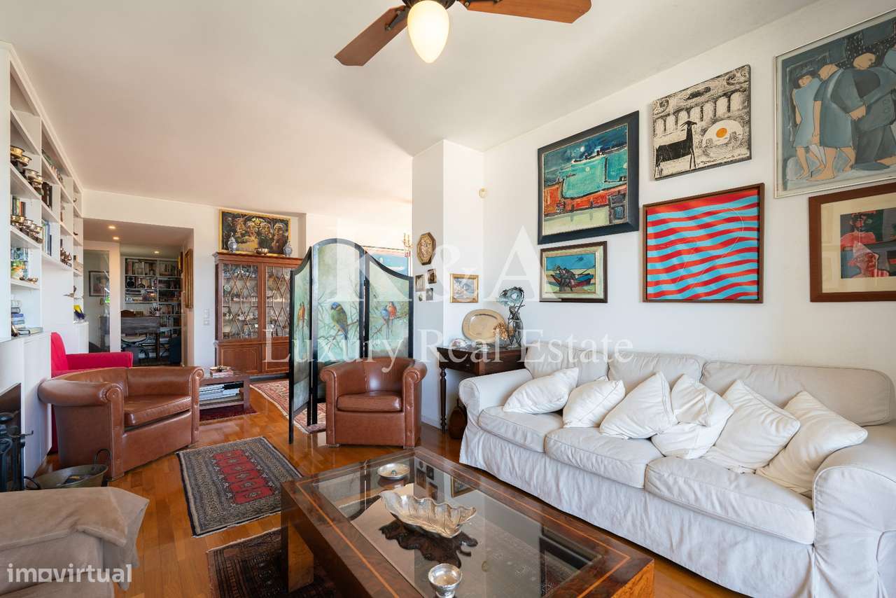 Apartamento T4+1 com vista mar, junto ao Parque da Cidade - Grande imagem: 4/13