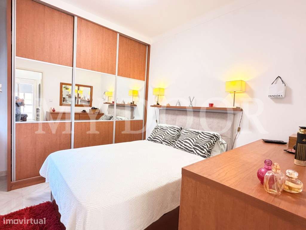 Apartamento T1 em Moscavide - 1º andar c/ Pequeno Espaço Exterior-19