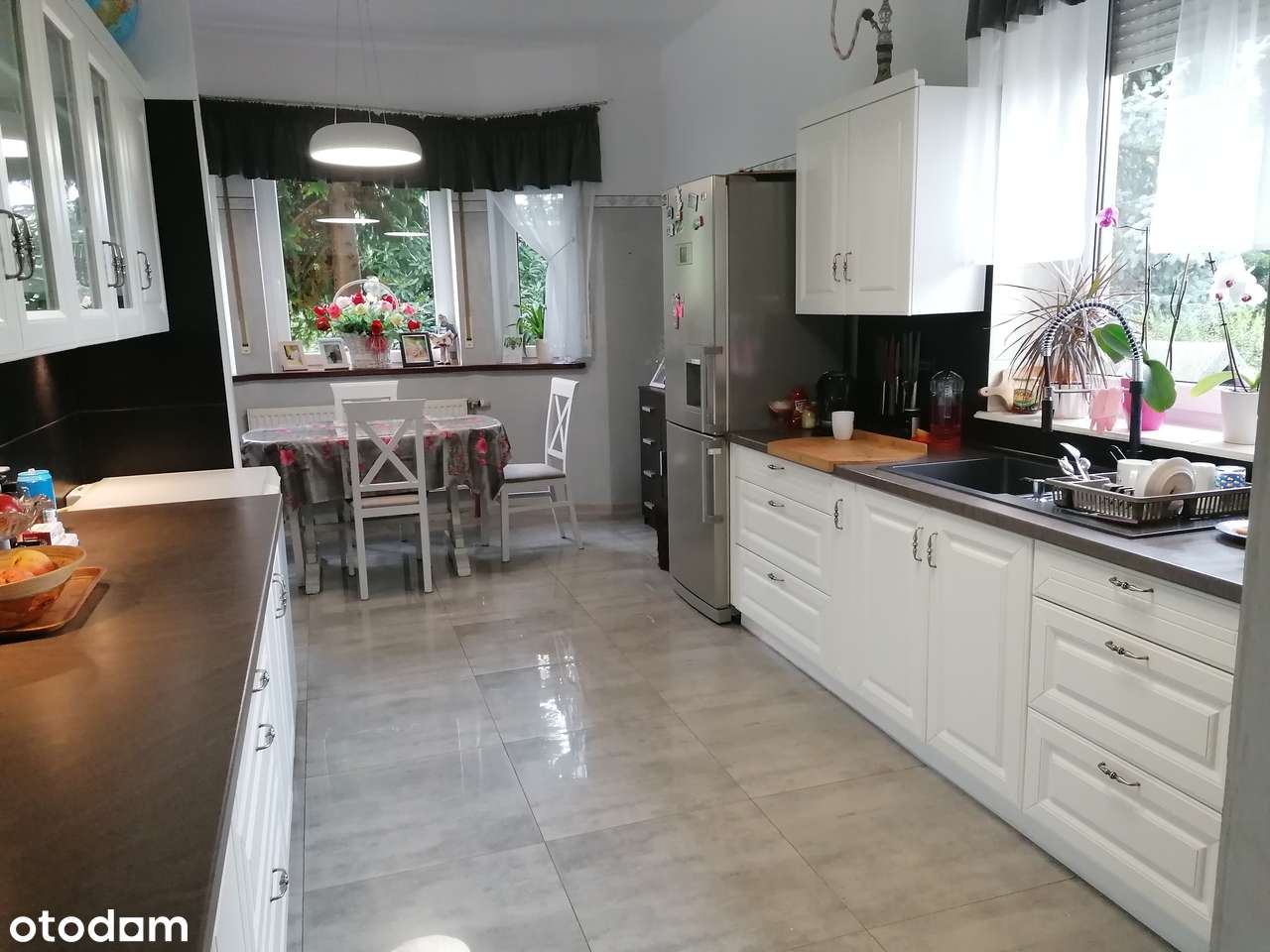 Przestronny dom dla dwóch rodzin-11