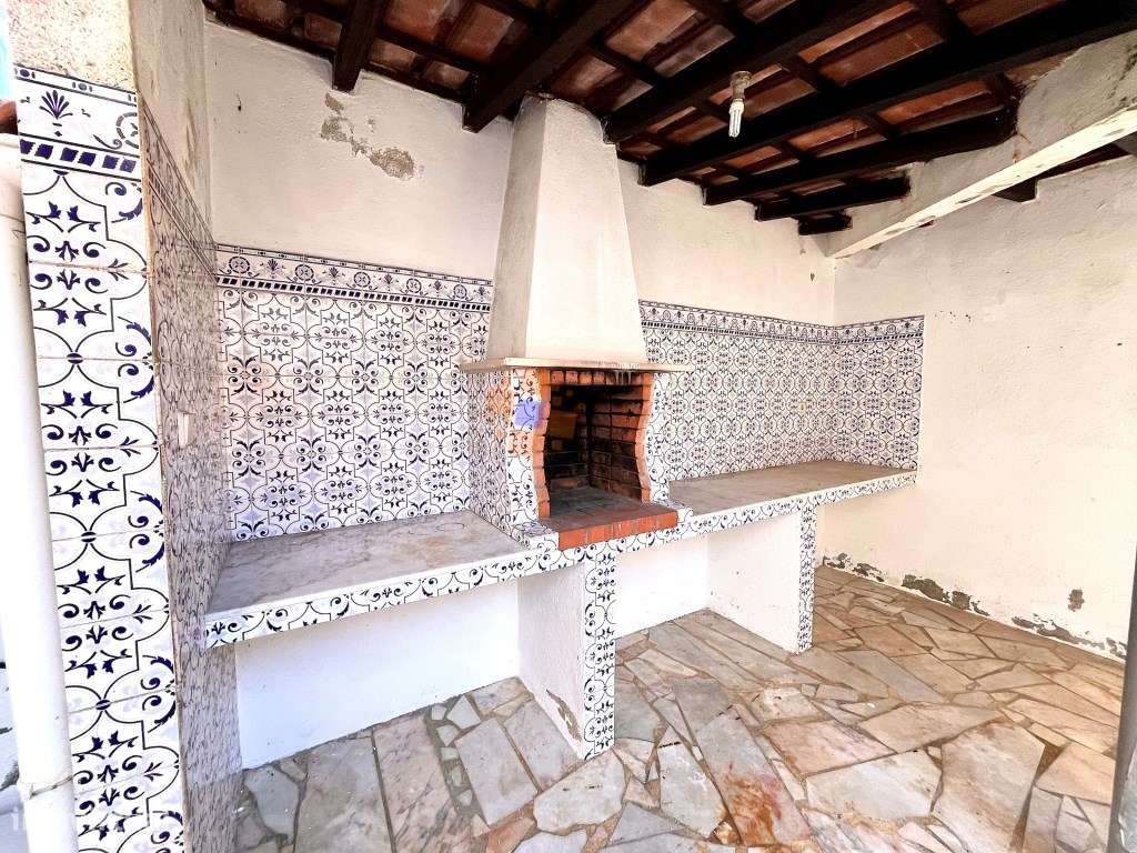 Moradia Geminada T5 em Vale de Milhaços - Corroios-7