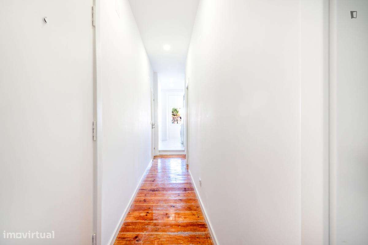 Quarto - localizado em Mouraria Lisbon - Grande imagem: 3/8