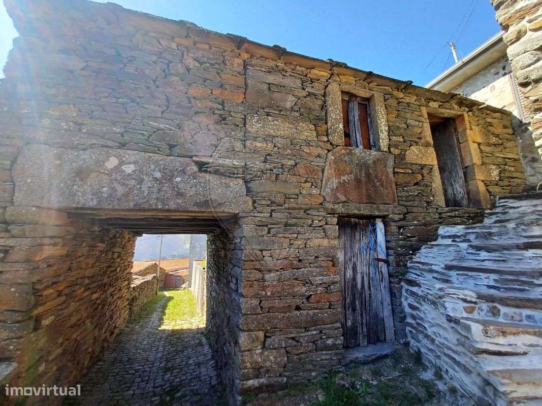 Moradia T2 para venda - Grande imagem: 4/9