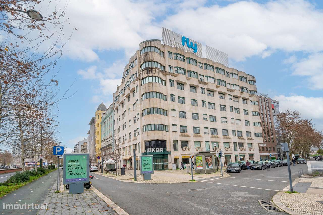 Apartamento T6 de Luxo nas AV. Novas Mobilado para arrendamento - Grande imagem: 5/46