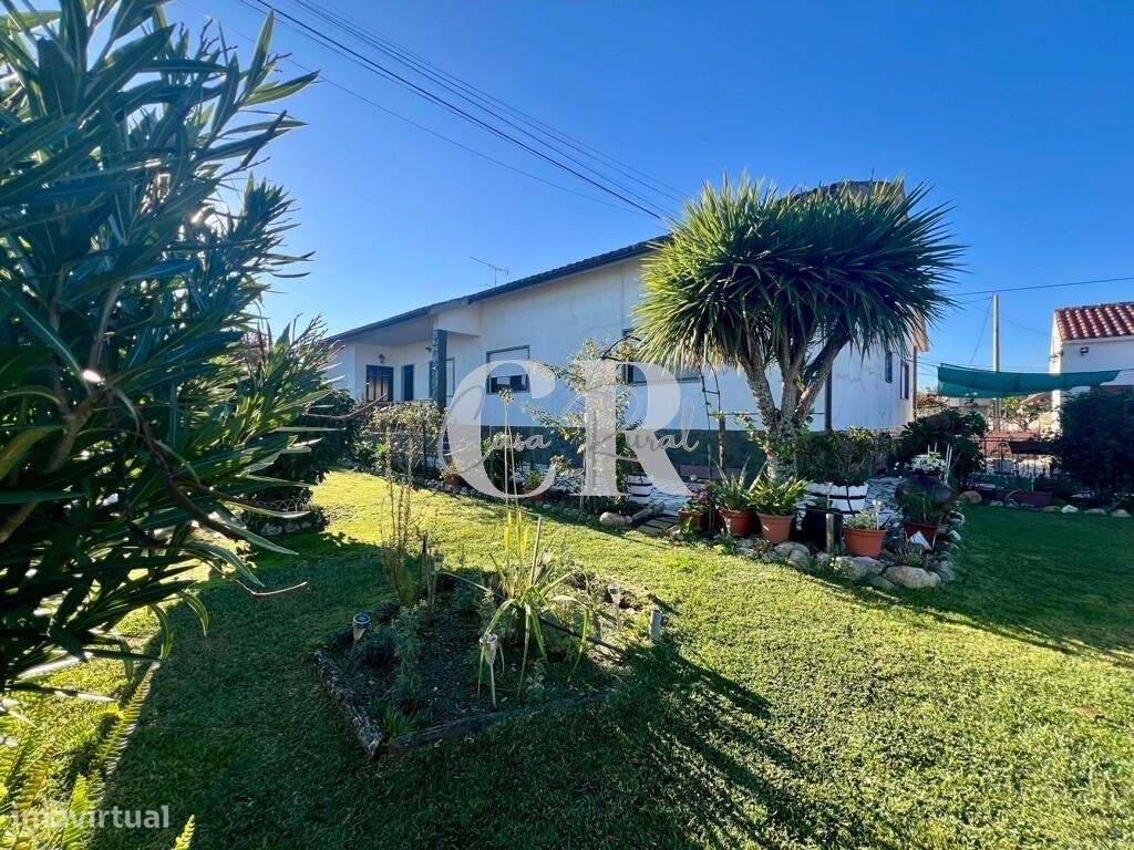 Excelente moradia térrea e independente com jardim em Arega - Figueiró-23