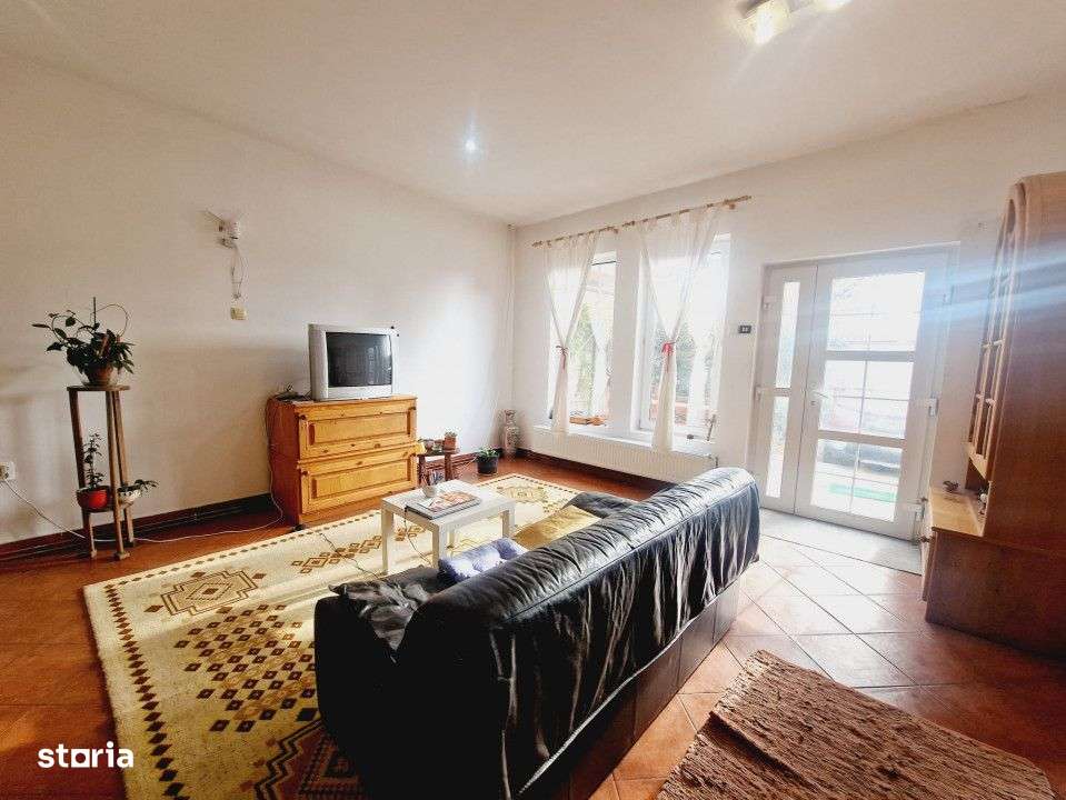 Casa de vanzare, Oradea zona Cantemir/ Muntele Gaina din Oradea - Imagine principală: 4/19